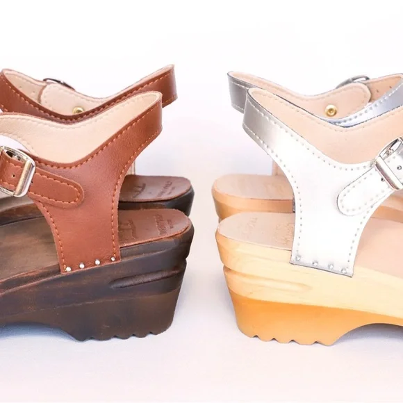 Good guys don’t wear leather Sofia clog sandals brown